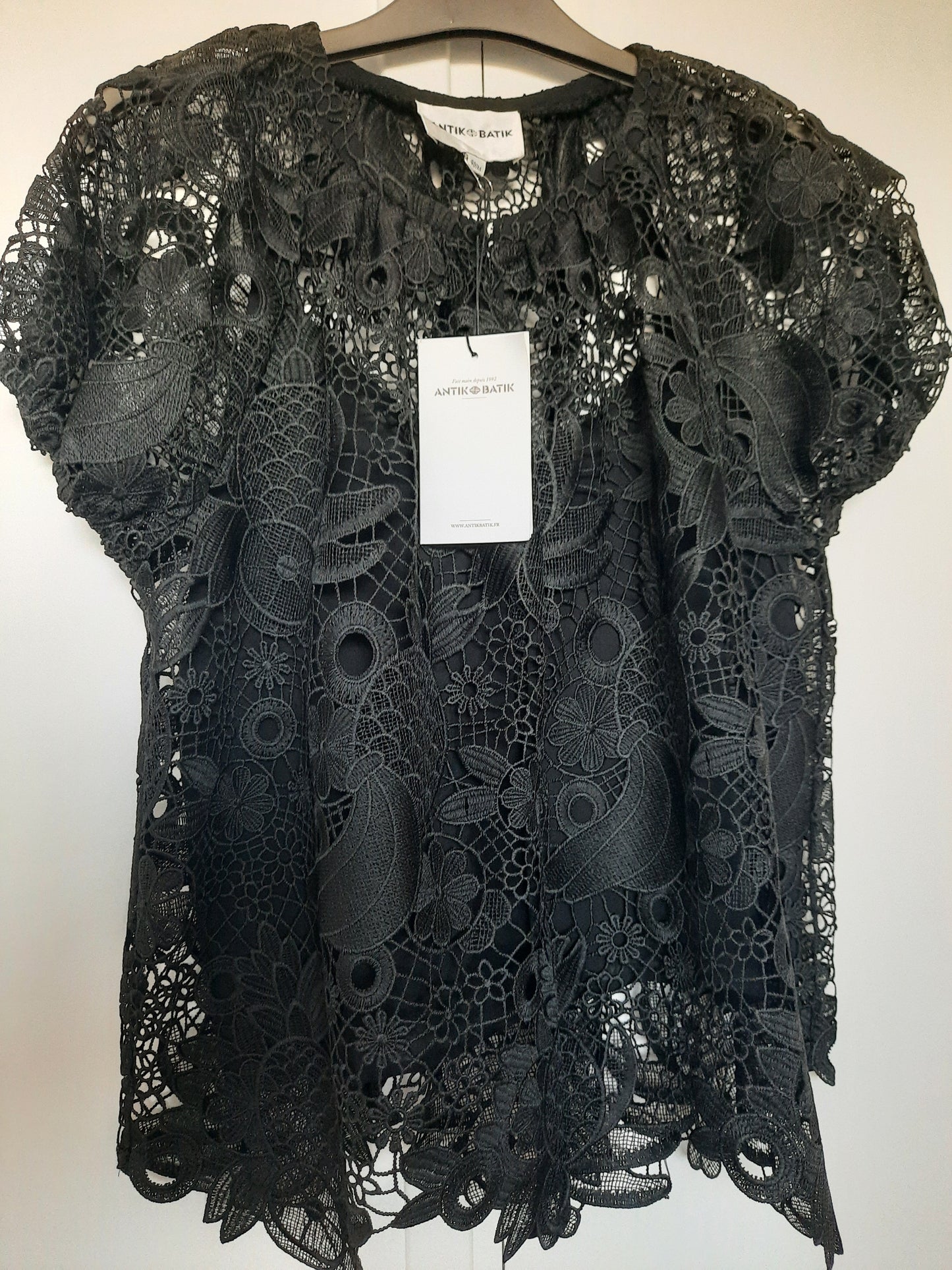 Black guipure blouse M/40