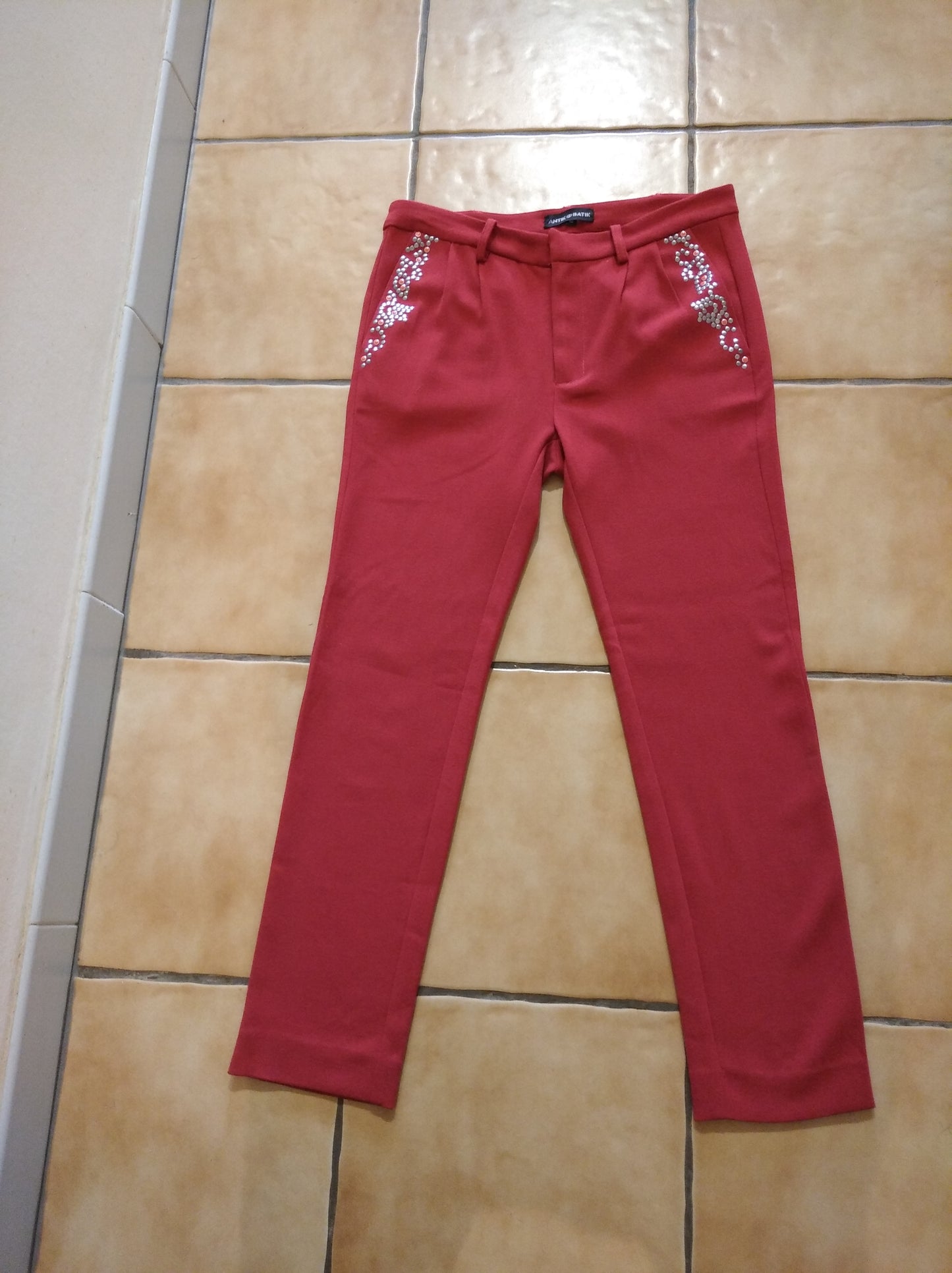 Pantalon rouge brique