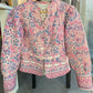 Chaqueta estampada rosa y azul